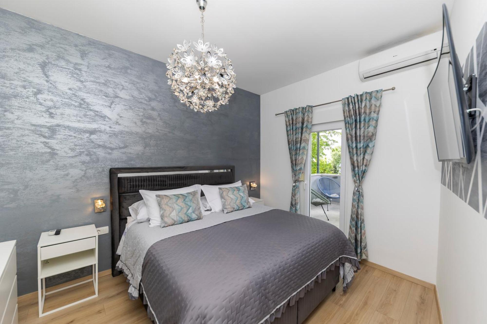 Appartement Nikky 2br Apt. In Old Town Centre *